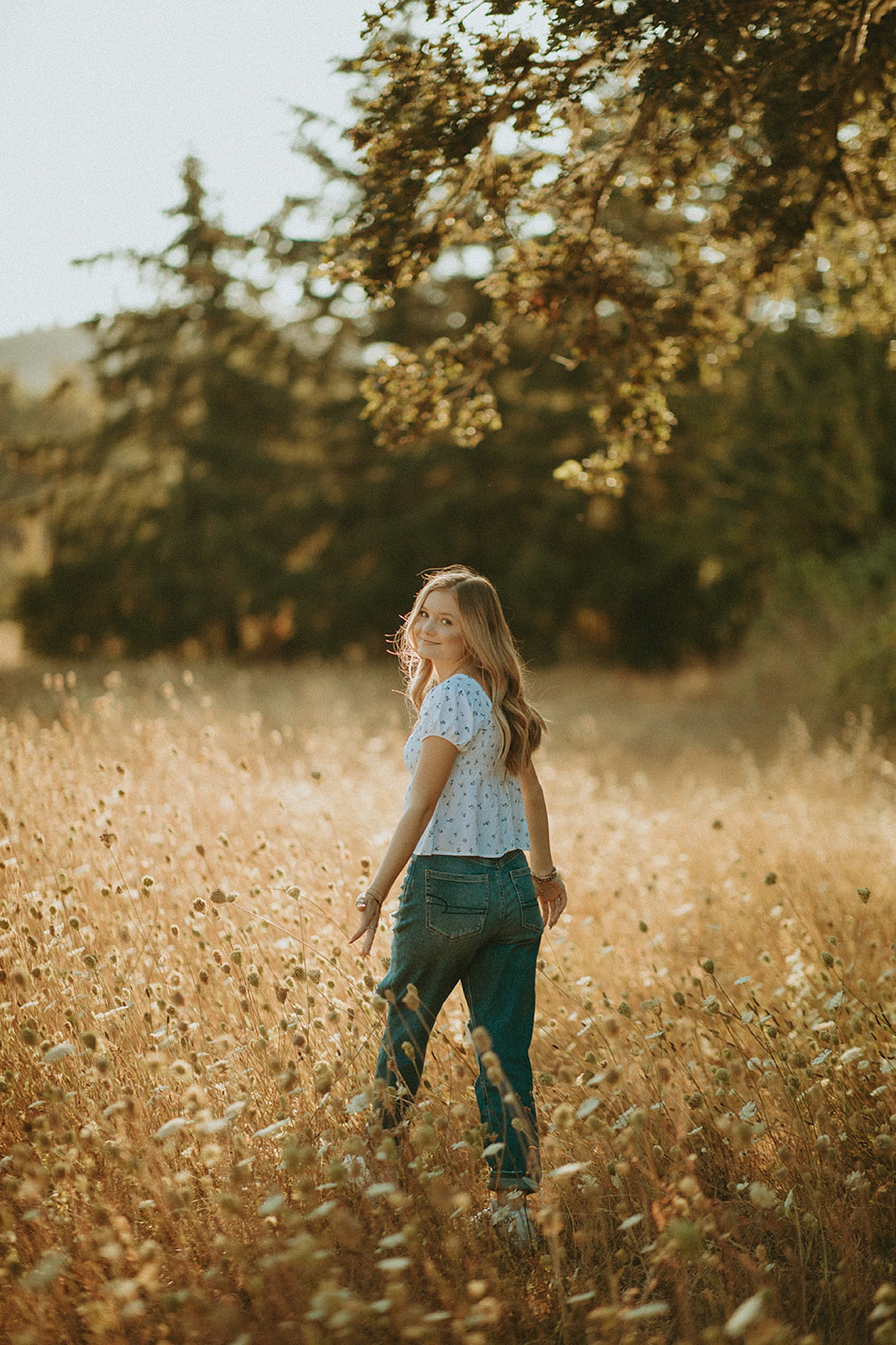 girl posing in field