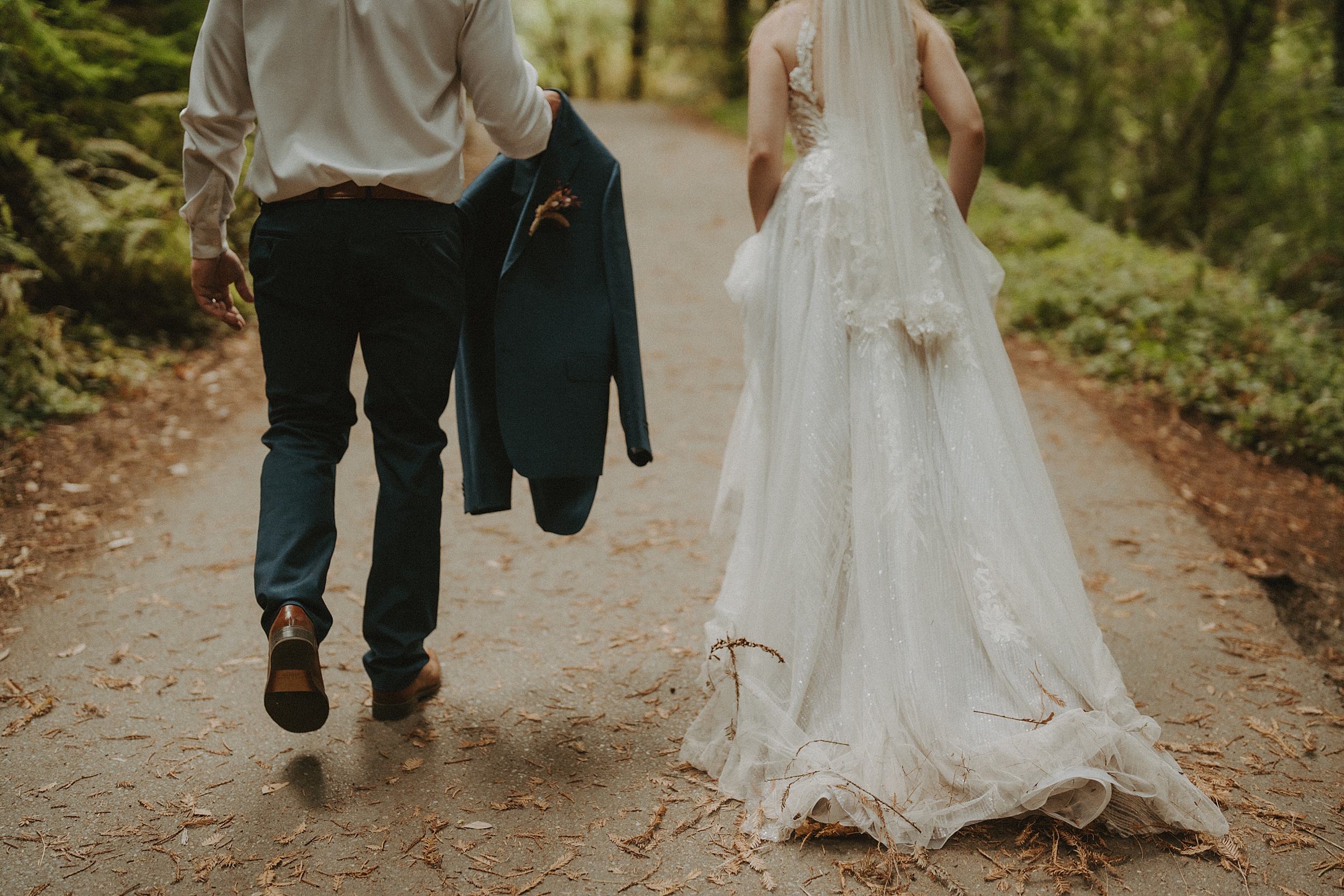 Ultimate Adventure Elopement Packing List + Essentials